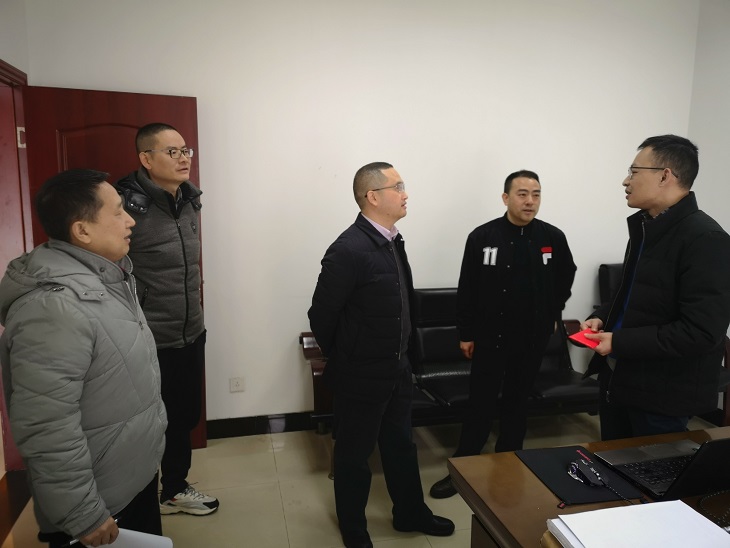 走訪慰問暖人心，噓寒問暖傳真情